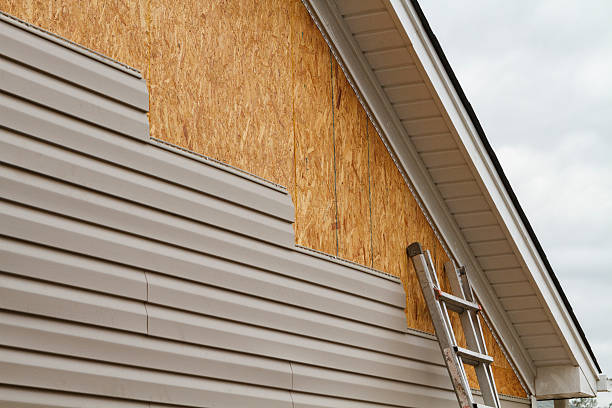 24/7 Emergency Vinyl Siding experts in Carlton, OR